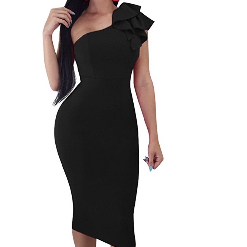 Midi black dress